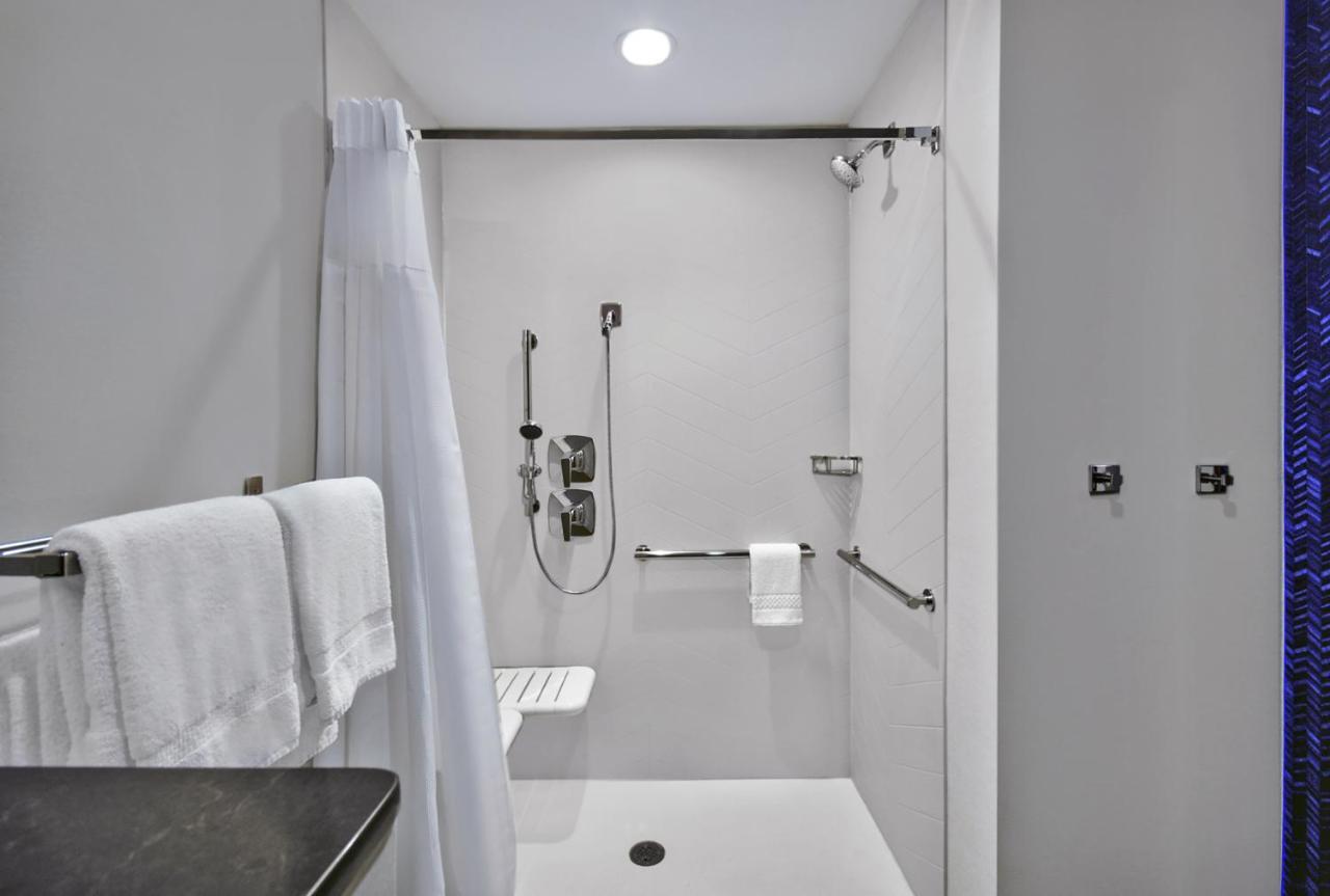 Fairfield By Marriott & Orlando At Flamingo Crossings Town Center Bay Lake