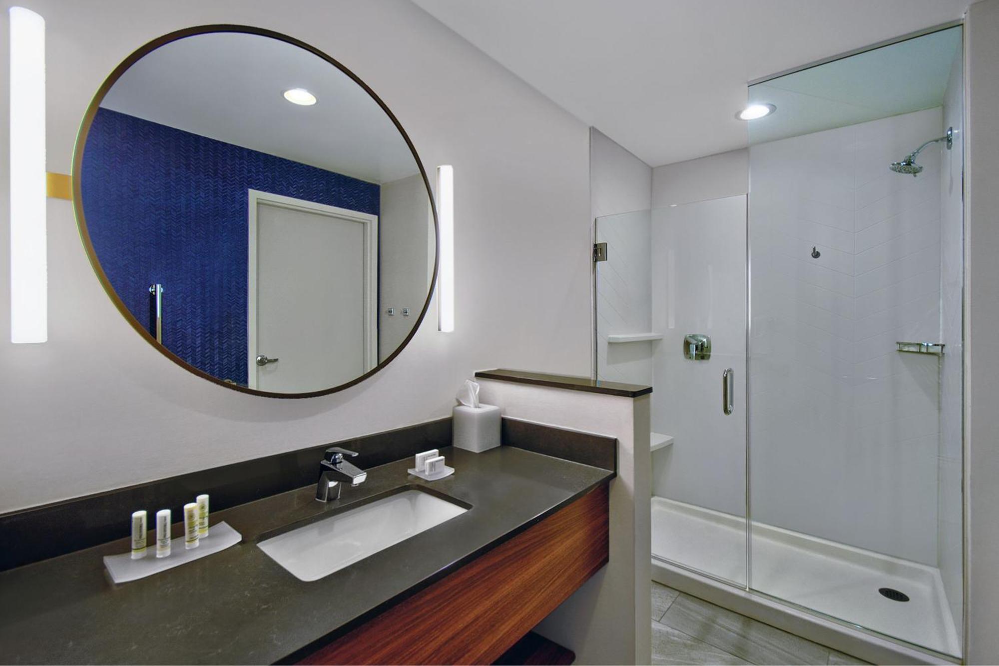 Hotel Fairfield By Marriott & Orlando At Flamingo Crossings Town Center